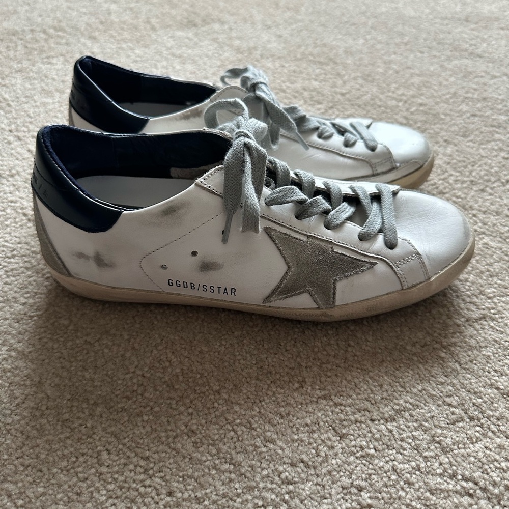 Golden Goose Super Star Classic, Size 36 (6), white w/navy accent/gray star